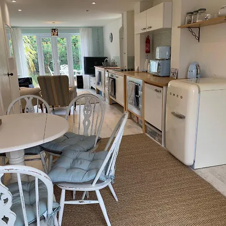 Little Karenza Is The Perfect Cornish Getaway Villa Saint Anthony Exterior photo